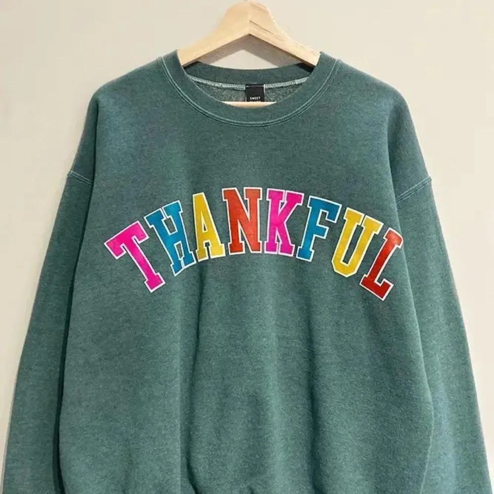 Thankful Forest Green Sweatshirt - Picture 4 of 4